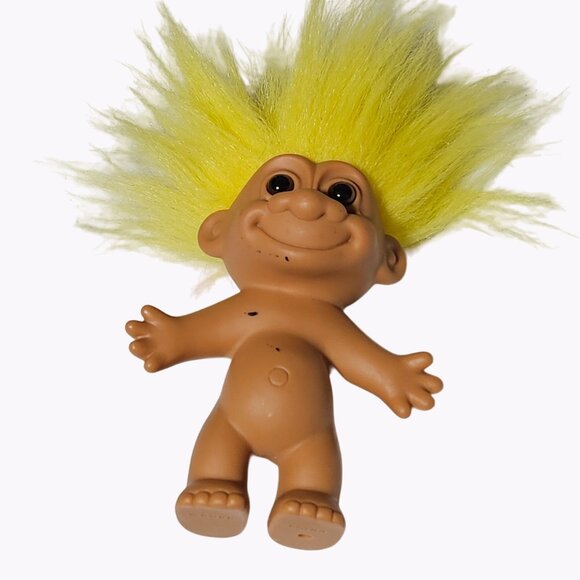 Vintage 90s Russ Troll for President Doll 5 inch Yellow Hair Brown Eyes T-Shirt - Picture 4 of 8